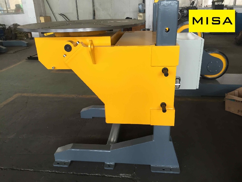 Manual Elevating Welding Positioner 1500mm Faceplate / Motorized Tilting